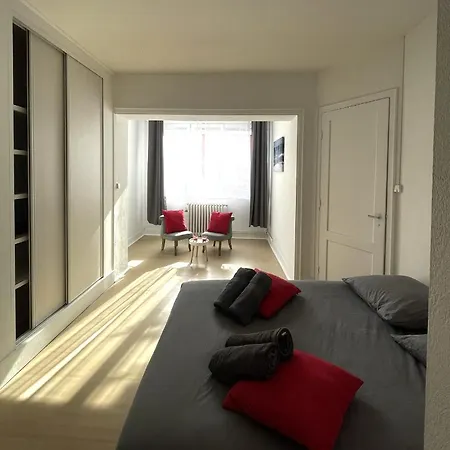 Escapade Face A La Apartamento *